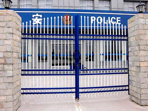 �\䓇����T�r��